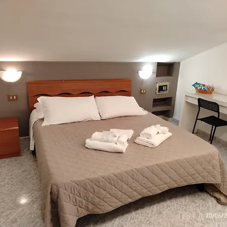 Attico Panoramico 5 Posti Letto - Aeroporto E Fiera Fiumicino